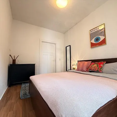 Beautiful And Spacious 4 Bdr With Balcony
