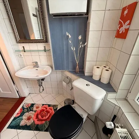 Apartment Beautiful And Spacious 4 Bdr With Balcony Oldenburg