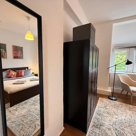 Apartment Beautiful And Spacious 4 Bdr With Balcony